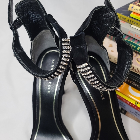 Kenneth Cole Black Suede Rhinestone Ankle Strap 4.75 inch High Heels Size 8 - Picture 4 of 14